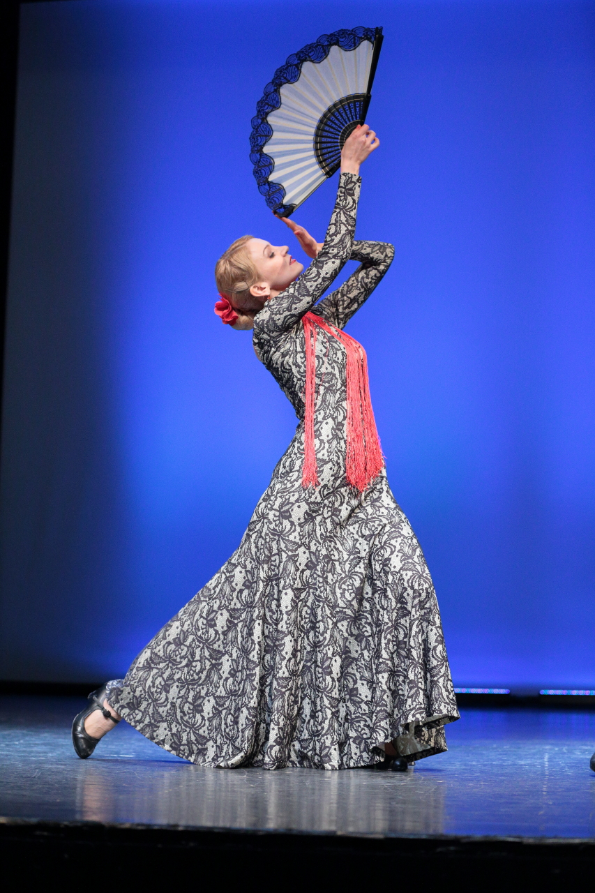 Flamenco ar vēdekli